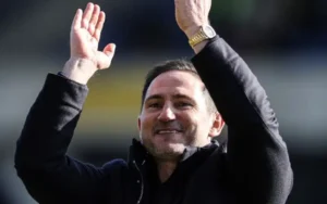 Lampard tạo kỳ tích tại Championship